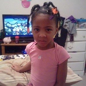 Meet your Posher, Leslie